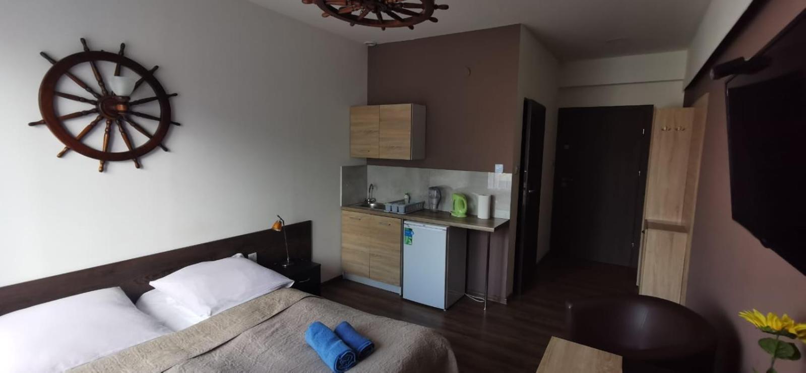 Dolphin House Bed & Breakfast Leba Bagian luar foto