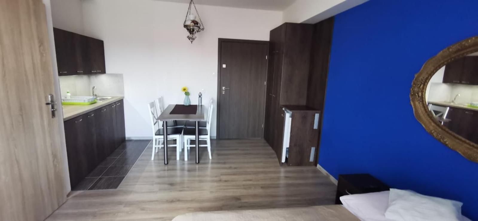 Dolphin House Bed & Breakfast Leba Bagian luar foto